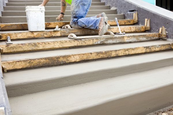 Cost of Concrete Steps Pouring in Kenner