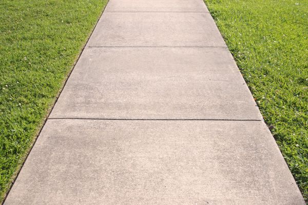Cement Sidewalk Replacement in Kenner