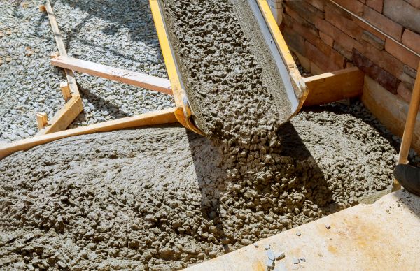 Cement Walkway Pouring in Kenner